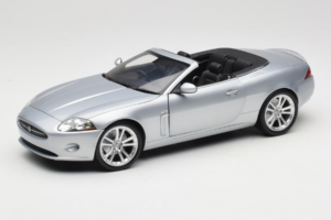 Jaguar XK X150 Convertible Silver Minichamps 1:18 153130533 Diecast