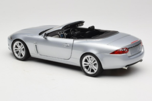 Jaguar XK X150 Convertible Silver Minichamps 1:18 153130533 Diecast - image 7 of 8
