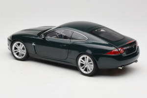 Jaguar XK X150 Green Minichamps 1:18 153130503 Diecast - image 7 of 8