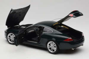 Jaguar XK X150 Green Minichamps 1:18 153130503 Diecast - image 5 of 8