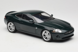 Jaguar XK X150 Green Minichamps 1:18 153130503 Diecast - image 6 of 8