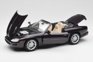 Jaguar XKR X100 Cabriolet Grey Maisto 1:18 50331 Diecast - image 2 of 8