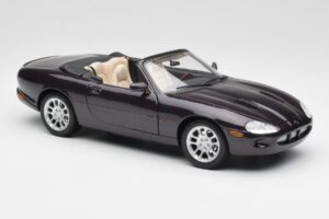 Jaguar XKR X100 Cabriolet Grey Maisto 1:18 50331 Diecast - image 6 of 8