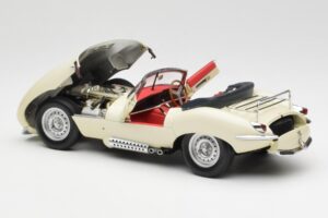 Jaguar XKSS Cream AUTOart 1:18 73512 Diecast - image 5 of 8