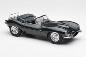 Jaguar XKSS Steve McQueen Personal Car AUTOart 1:18 73526 Diecast - image 6 of 8