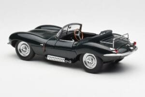 Jaguar XKSS Steve McQueen Personal Car AUTOart 1:18 73526 Diecast - image 7 of 8