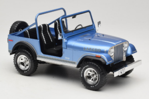 Jeep CJ-7 Laredo Blue MCG 1:18 MCG18553 Diecast - image 4 of 6