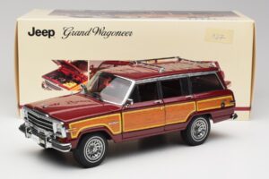 Jeep Grand Wagoneer Classic Red AUTOart 1:18 74002 Diecast - image 8 of 8