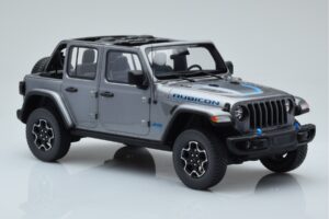 Jeep Wrangler 4xe Silver GT Spirit 1:18 GT419 Resin - image 4 of 6