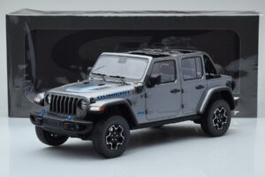 Jeep Wrangler 4xe Silver GT Spirit 1:18 GT419 Resin - image 6 of 6