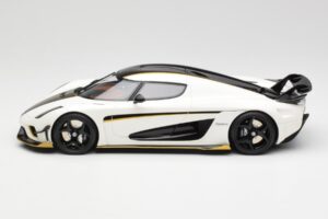 Koenigsegg Regera Crystal White GT Spirit 1:18 GT913 Resin - image 3 of 6