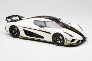 Koenigsegg Regera Crystal White GT Spirit 1:18 GT913 Resin - image 4 of 6