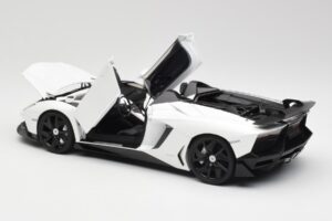 Lamborghini Aventador J White AUTOart 1:18 74674 Diecast - image 5 of 8
