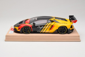 Lamborghini Aventador Liberty Walk Infinite Black Yellow Timothy & Pierre 1:18 REMC035 Diecast