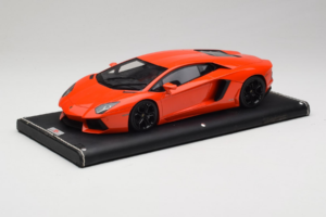 Lamborghini Aventador Orange MR Collection 1:18 LAMB064 Resin - image 2 of 6