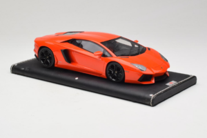 Lamborghini Aventador Orange MR Collection 1:18 LAMB064 Resin - image 4 of 6