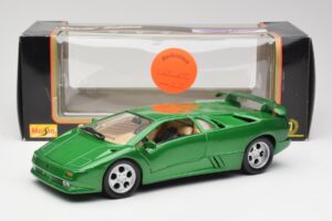Lamborghini Diablo SE Green Maisto 1:18 50303 Diecast - image 8 of 8