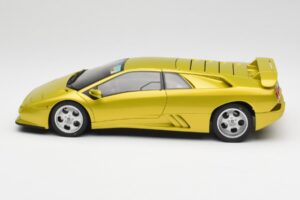 Lamborghini Diablo SE30 Anniversary Edition Yellow Spyder AUTOart 1:18 79157 Diecast - image 4 of 8