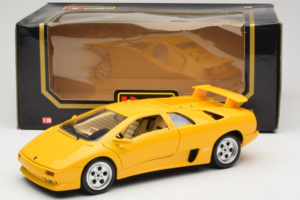 Lamborghini Diablo Yellow Bburago 1:18 3041-M2 Diecast - image 8 of 8