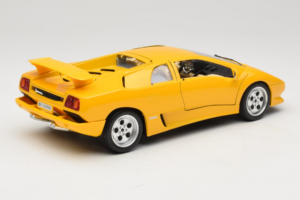 Lamborghini Diablo Yellow Bburago 1:18 3041 Diecast - image 3 of 8