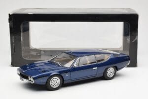 Lamborghini Espada Blue Metallic AUTOart 1:18 74502 Diecast - image 8 of 8