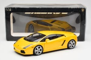 Lamborghini Gallardo Metallic Yellow AUTOart 1:18 74571 Diecast - image 8 of 8