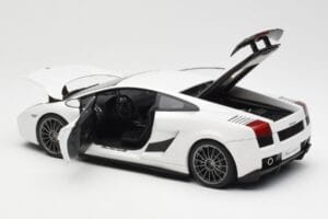 Lamborghini Gallardo Superleggera Monocerus Metallic White AUTOart 1:18 74585 Diecast - image 5 of 8
