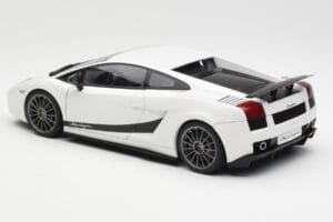 Lamborghini Gallardo Superleggera Monocerus Metallic White AUTOart 1:18 74585 Diecast - image 7 of 8