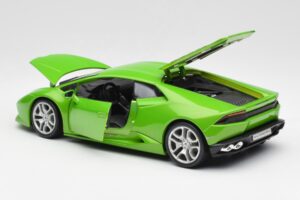 Lamborghini Huracan LP610-4 Green Bburago 1:18 18-11038 Diecast - image 5 of 8