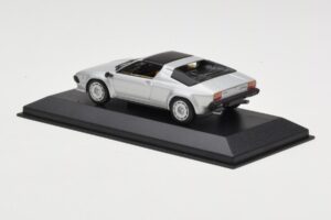 Lamborghini Jalpa Silver Minichamps 1:43 400103601 Diecast - image 3 of 4