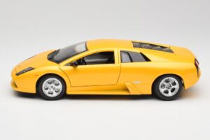 Lamborghini Murcielago LP640 Yellow Bburago 1:18 23124646-M1 Diecast - image 4 of 8