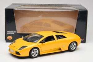 Lamborghini Murcielago LP640 Yellow Bburago 1:18 23124646-M1 Diecast - image 8 of 8