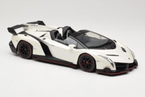 Lamborghini Veneno Roadster White With Red Line Kyosho 1:18 C09502W Diecast - image 4 of 6