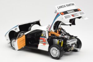 Lancia 037 Martini #1 W. Rohrl / C. Geistdorfer Winner Rally Monte Carlo 1983 Night Version Kyosho 1:18 08306A Diecast - image 5 of 8