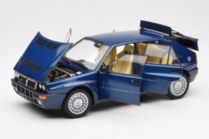 Lancia Delta HF Integrale Evo II Blue Kyosho 1:18 08341BL Diecast - image 2 of 8