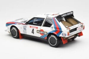 Lancia Delta S4 Martini #4 H. Toivonen / S. Cresto Rally Tour de Corse 1986 AUTOart 1:18 88620 Diecast - image 7 of 8