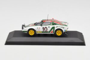Lancia Stratos #10 Team Alitalia S. Munari / S. Maiga Rally Monte Carlo 1976 Minichamps 1:43 430761210 Diecast
