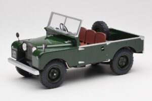 Land Rover 88 Series 1 Open Top Dark Green MCG 1:18 MCG18367 Diecast