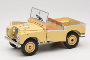 Land Rover 88 Series I RAF Beige Minichamps 1:18 150168911 Diecast - image 2 of 8