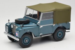 Land Rover 88 Series I Light Blue Minichamps 1:18 150168907 Diecast