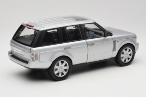Land Rover Range Rover L322 Silver Welly 1:18 12536W Diecast - image 3 of 8