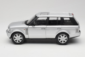 Land Rover Range Rover L322 Silver Welly 1:18 12536W Diecast - image 4 of 8