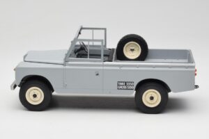 Land Rover Series II 109 Pickup Grey MCG 1:18 MCG18092 Diecast - image 3 of 6