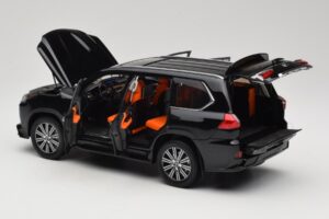 Lexus LX570 J200 Black LCD 1:18 LCD18010-BL Diecast - image 5 of 8