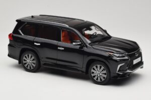 Lexus LX570 J200 Black LCD 1:18 LCD18010-BL Diecast - image 6 of 8