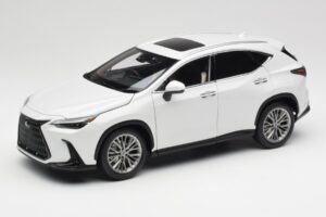 Lexus NX450h+ AZ20 White Kyosho 1:18 08968Q Resin