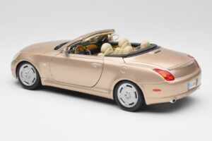 Lexus SC430 Beige Maisto 1:18 31629 Diecast - image 7 of 8