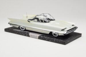 Lincoln Futura Concept White Minichamps 1:18 107082030 Diecast - image 4 of 6