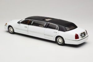 Lincoln Limousine White Sun Star 1:18 1260 Diecast - image 7 of 8