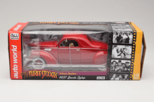 Lincoln Zephyr The Three Stooges Movie Car Auto World 1:18 AWSS113/06 Diecast - image 5 of 5
